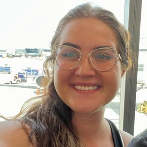 Meet your Posher, Savannah